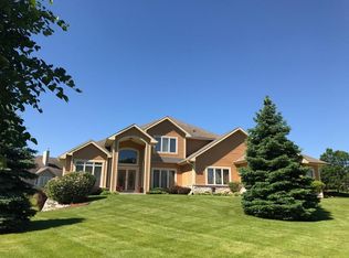 N65W12525 Sycamore Ln, Menomonee Falls, WI 53051
