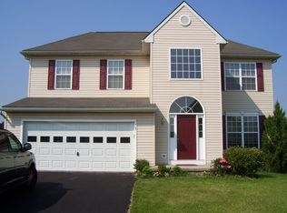 105 Danbury Dr, Coatesville, PA 19320
