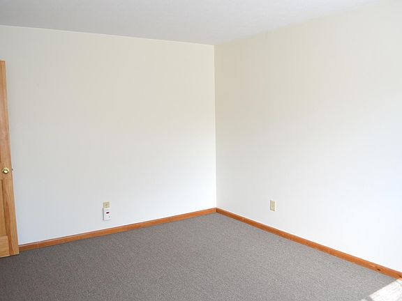 2nd image of 8864 United Ln APT 33