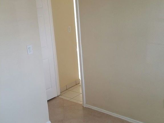 5th image of 515 N Breed St