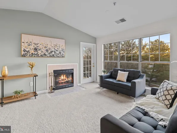 22 Ashlar Hill Ct Unit 22, Baltimore, MD 21234