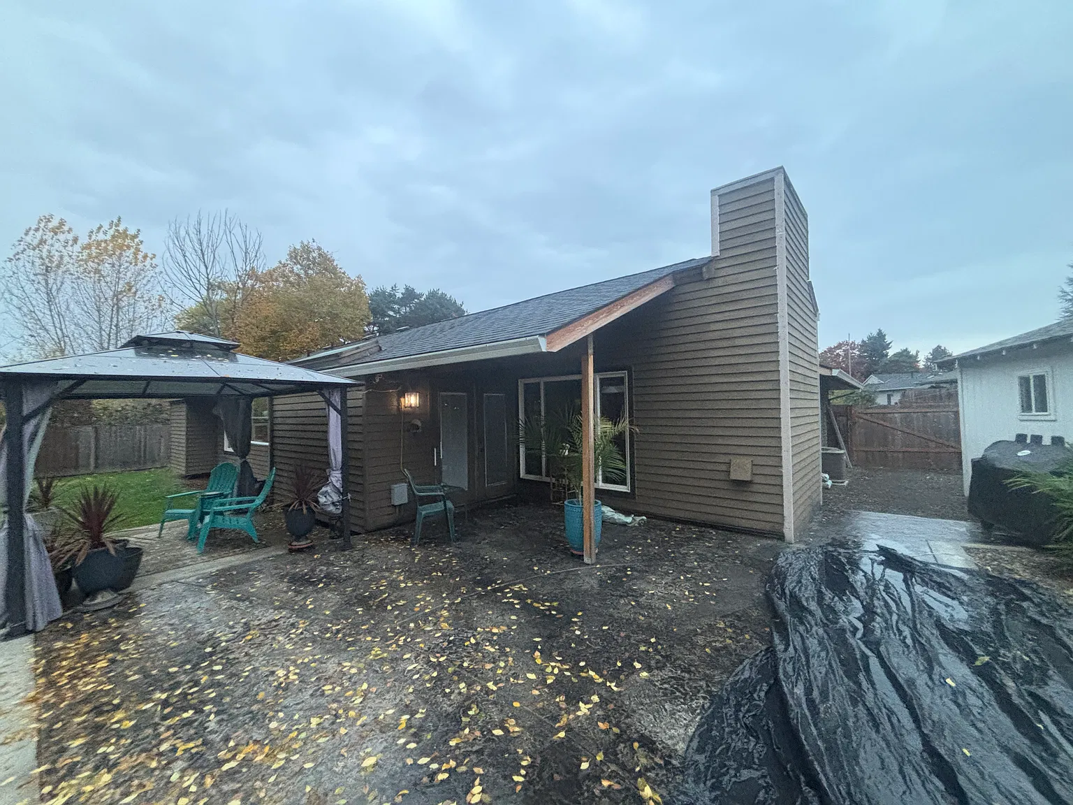 3 bed, 1400 sqft, $2,800 — Photo 2