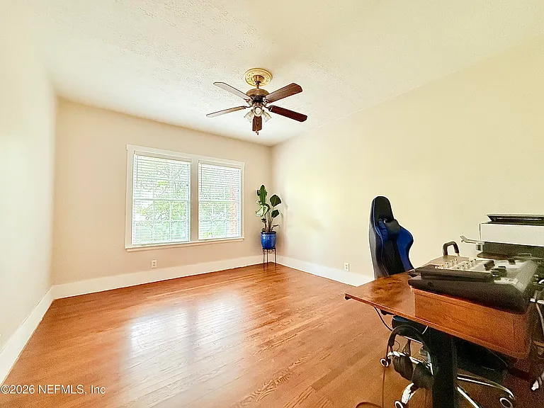 2512 Hendricks Ave — Photo 16