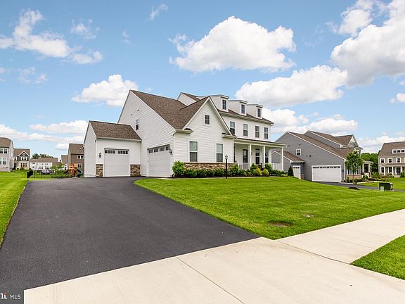 2nd image of 15613 Althea Ln