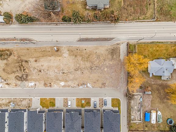 4th image of 19950 McCarthy Rd