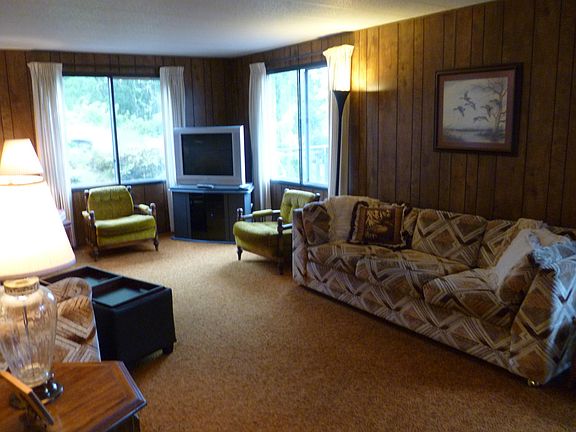 5th image of 2290 Bolton Ave W