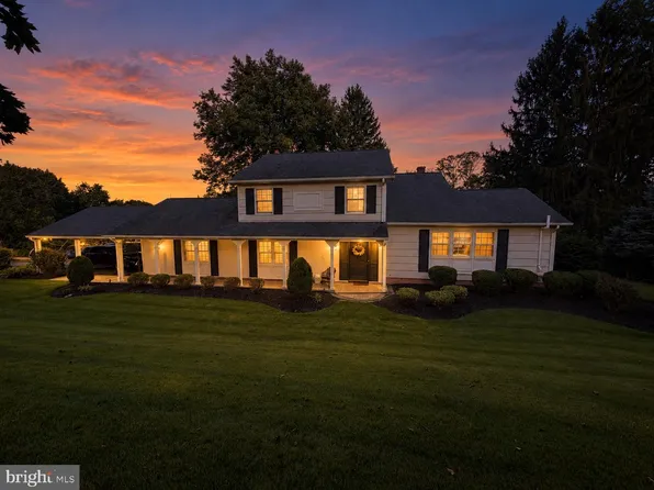 31 Montgomery Ave, Rocky Hill, NJ 08553