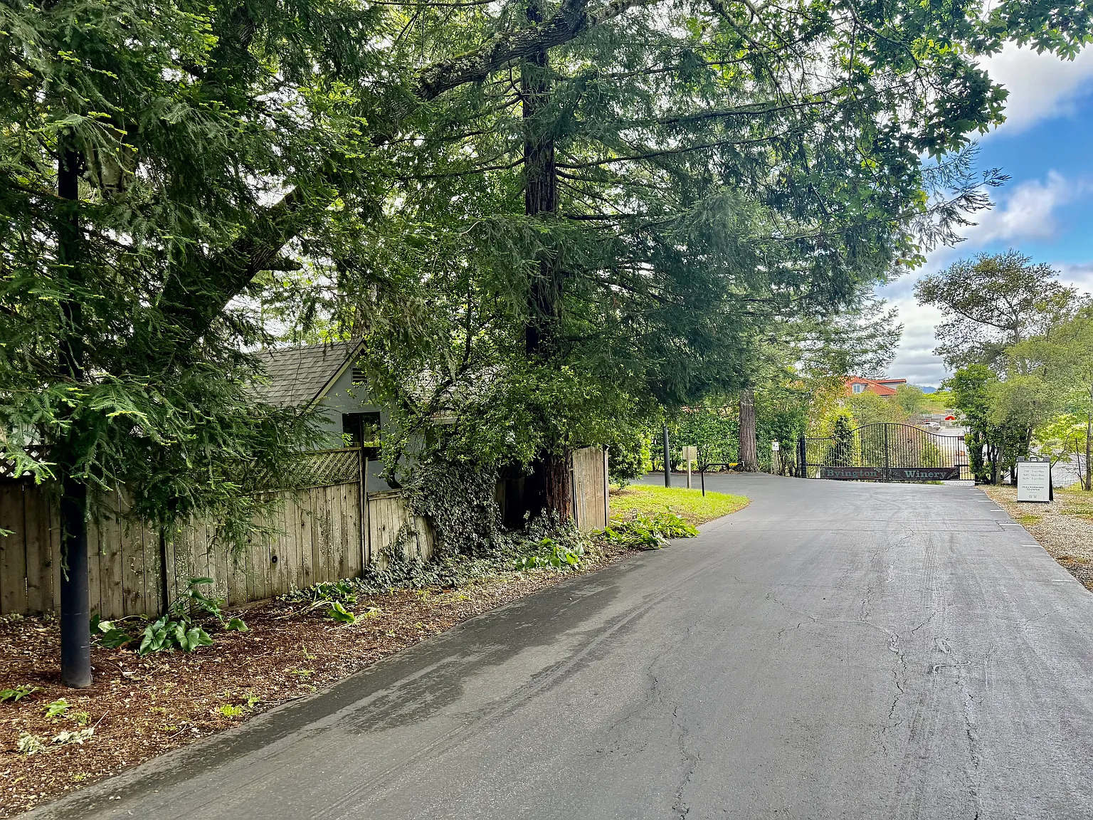 21850 Bear Creek Rd — Photo 3