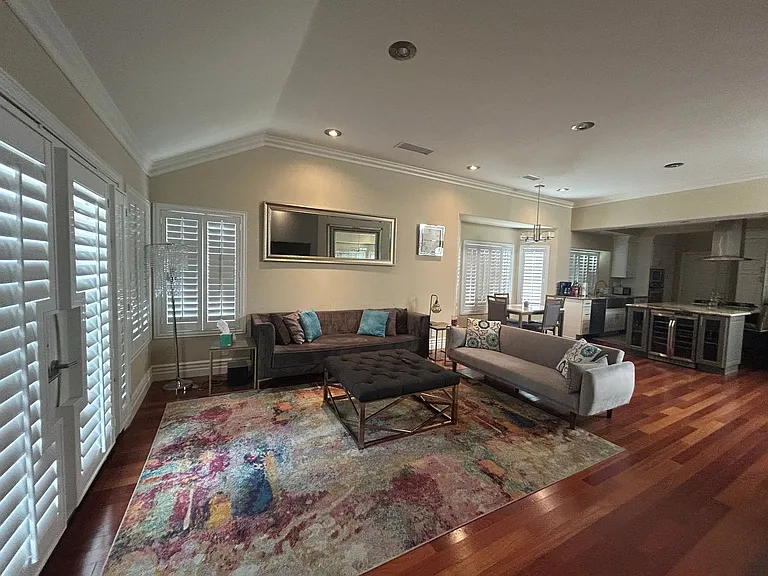 7060 Big Springs Ct — Photo 4