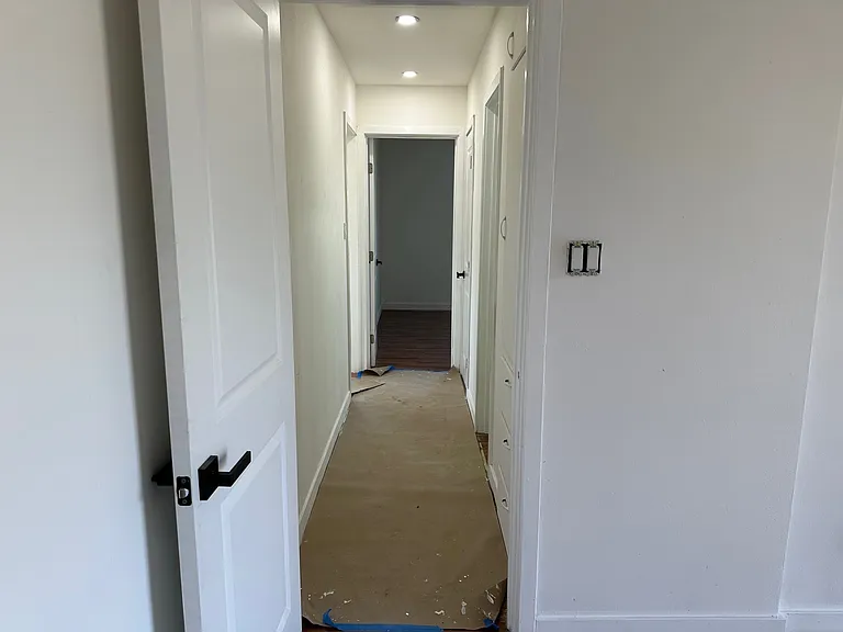 150 E 12th St #1 — Photo 11