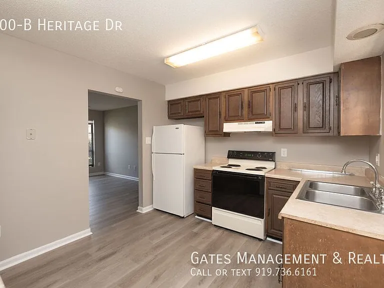 100B Heritage Dr — Photo 8