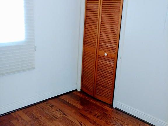 4th image of 1003 N L St APT 1