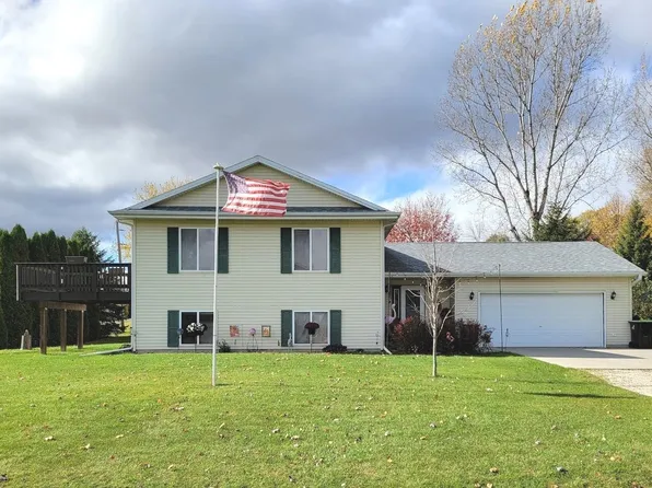N4473 Hickory Rd, Hustisford, WI 53034