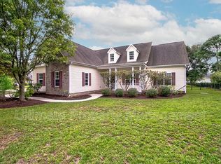 118 Long Leaf Dr, Hampstead, NC 28443