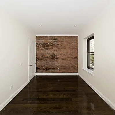 Rented by Icon Realty Management | media 16