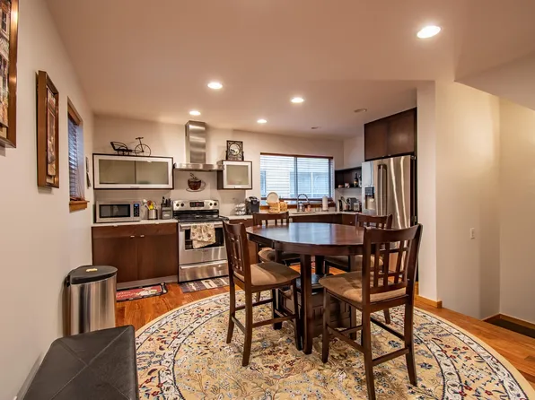 562B Galer St #B, Seattle, WA 98109