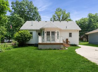 3918 11th St, Des Moines, IA 50313