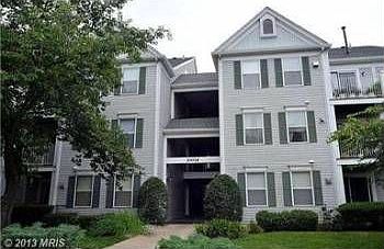 2nd image of 10003 Vanderbilt Cir APT 10