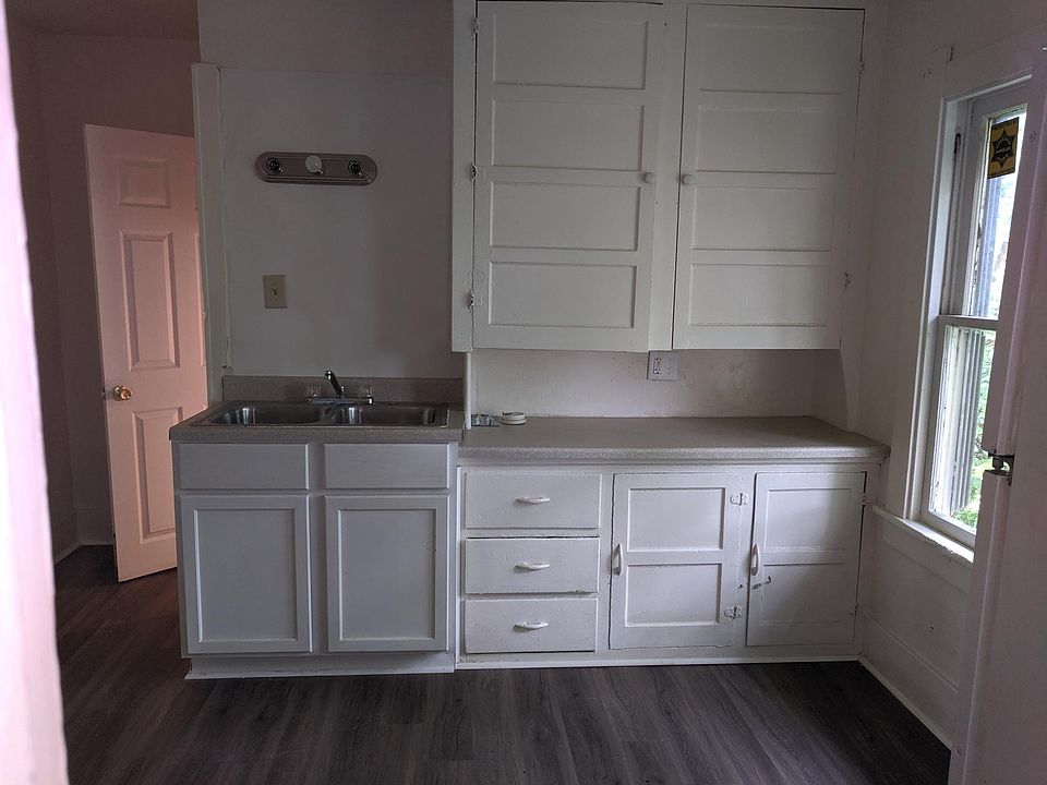1st image of 1132 Evesham Ave