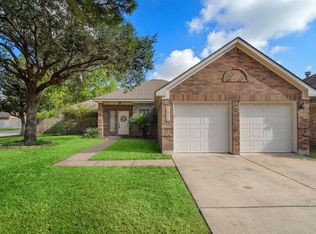 9074 Waving Fields Dr, Houston, TX 77064