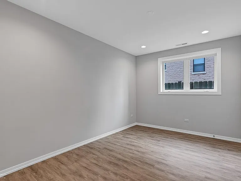 4917 S Champlain Ave #2 — Photo 9