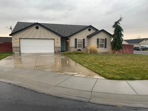 1067 Arrow Wood Ct, Twin Falls, ID 83301