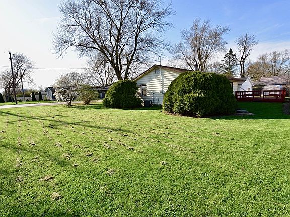 5th image of 2727 Smith Dr
