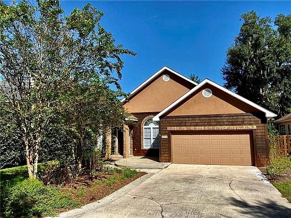 4th image of 224 Villager Dr