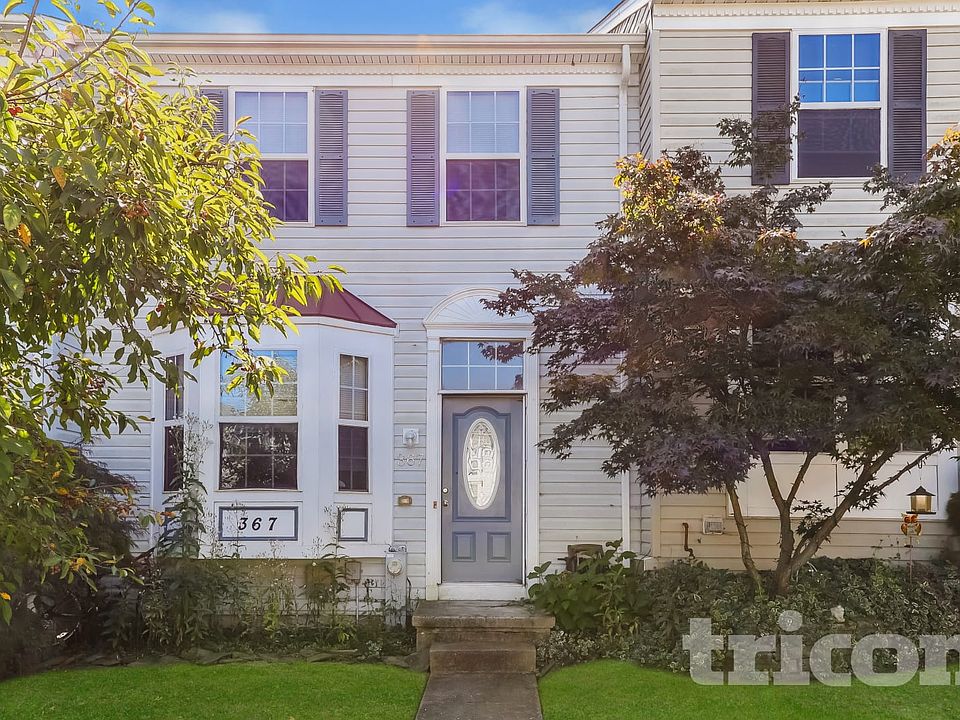 1st image of 367 Woodland Green Ct