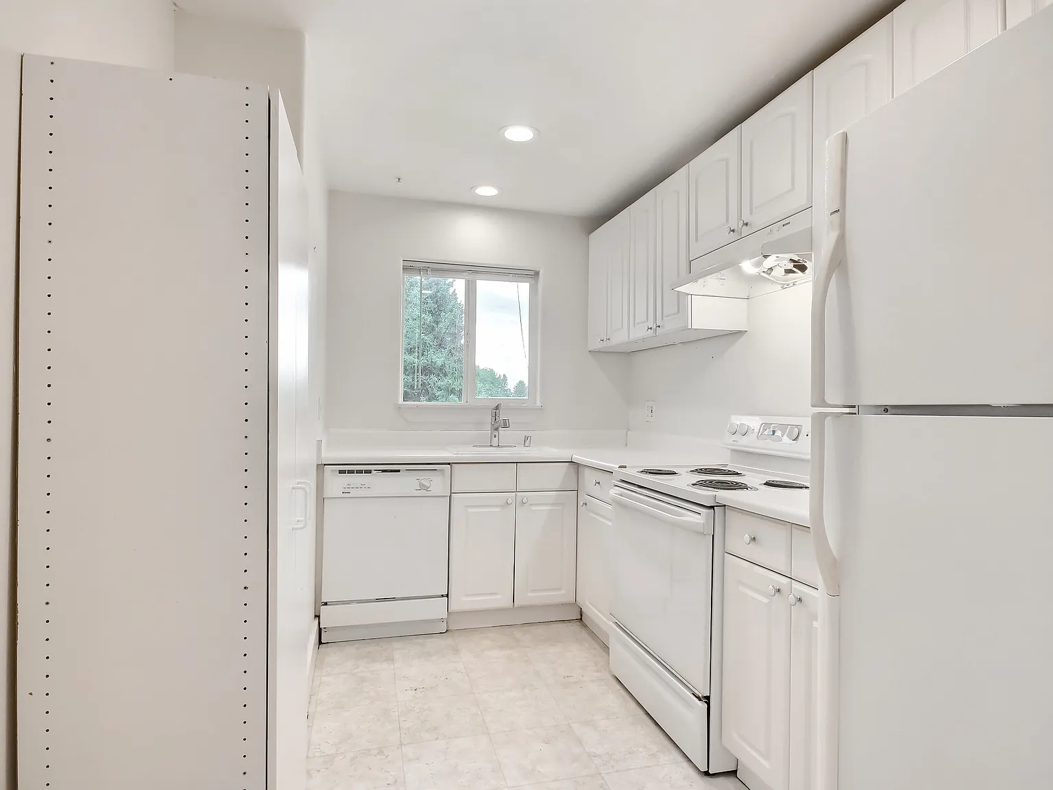 3 bed, $3,450 — Photo 3