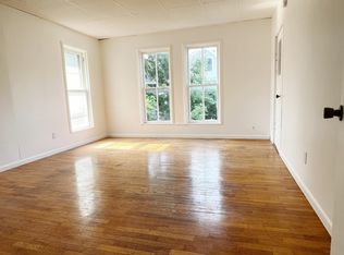 615 Ohio St APT 7, Lawrence, KS 66044