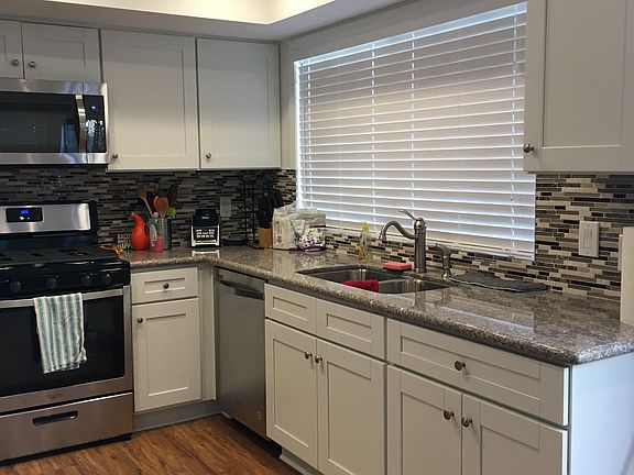 2nd image of 19520 Roscoe Blvd Unit C