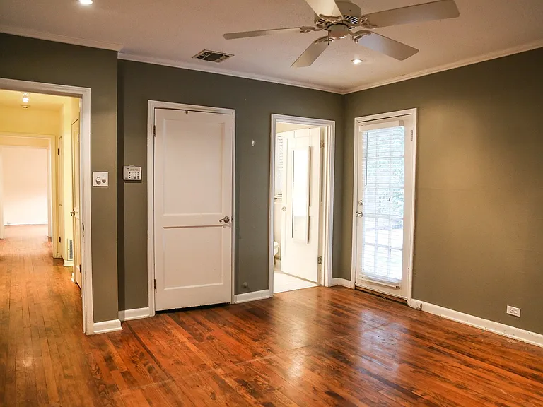 135 Tuxedo Ave — Photo 18