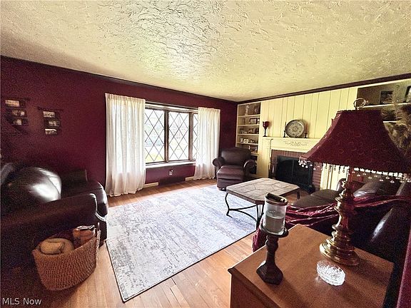 4th image of 79 Lincoln Blvd