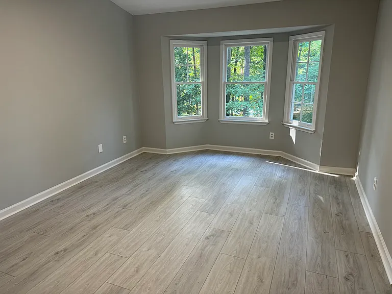 2352 Cedar Valley Ct — Photo 6