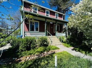 115 N Main St, Helix, OR 97835