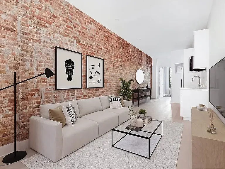 627 E 6th St #6 — Photo 1