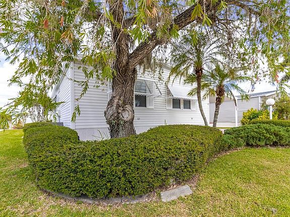 3rd image of 145 Nightingale Cir