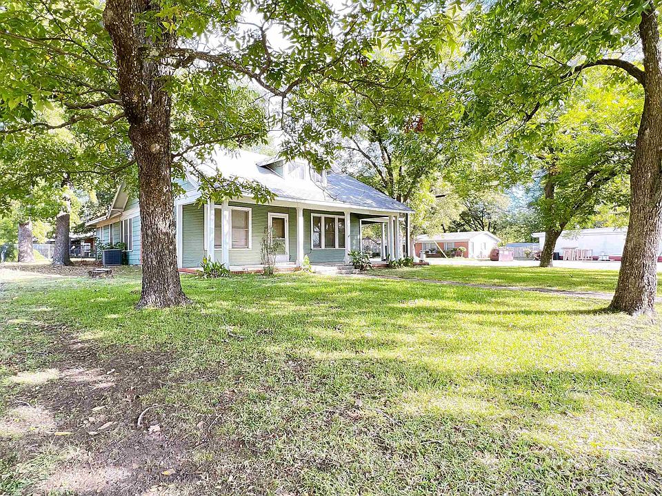 2157 Clarksville St, Paris, TX 75460 MLS 37129 Zillow