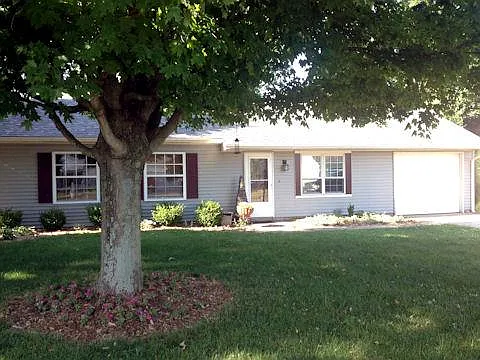 74 Franklin Cir photo 1