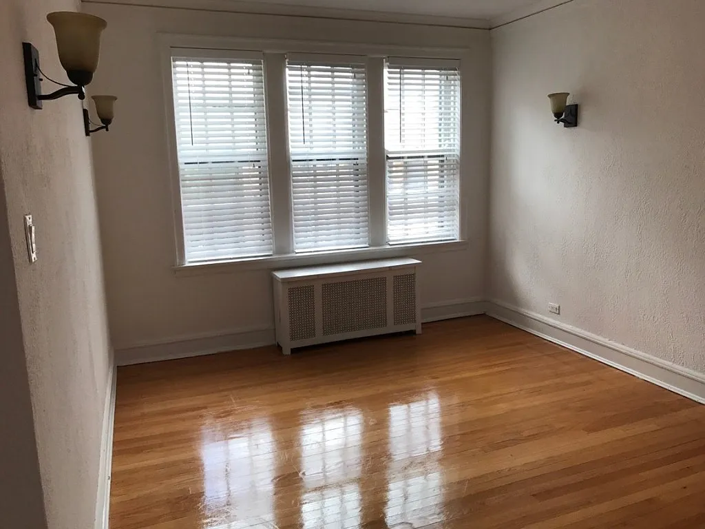 1 bed, 900 sqft, $1,695 — Photo 2