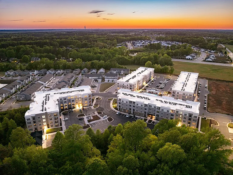 Abberly Royal Creek Apartment Homes — Photo 57