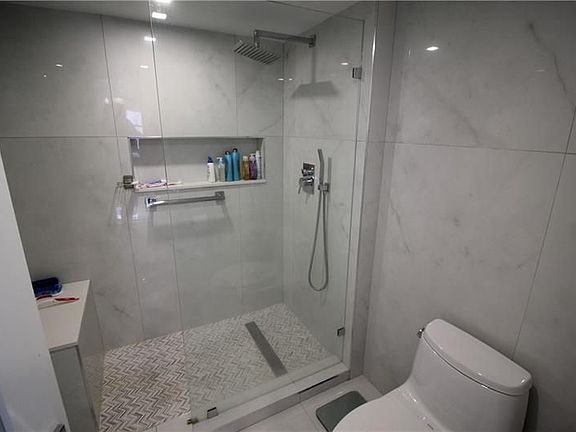 5th image of 5000 N Ocean Blvd APT 1204