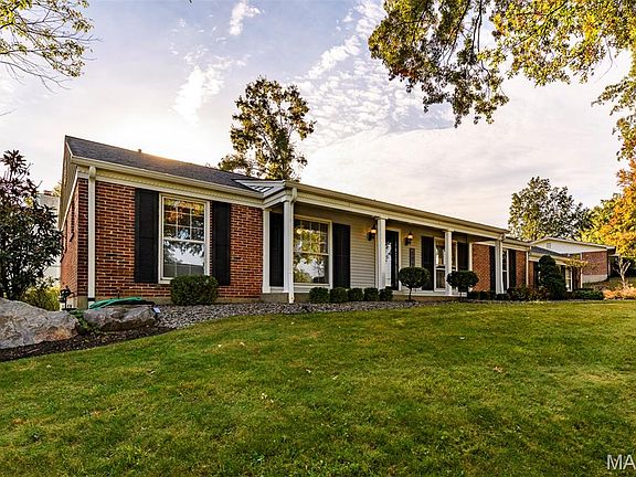 2nd image of 1728 Folkstone Dr