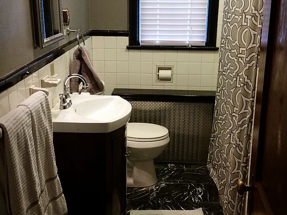 2nd image of 3038 Maplelawn Ave NW