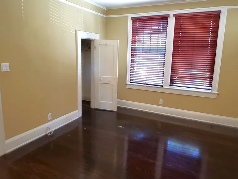306 S Melville Ave — Photo 20