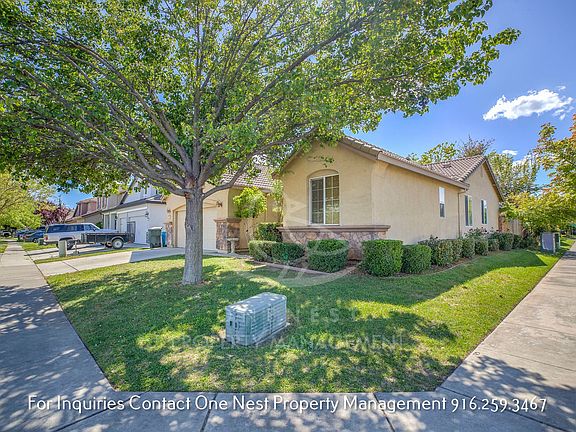 2nd image of 5698 Oakwood Dr