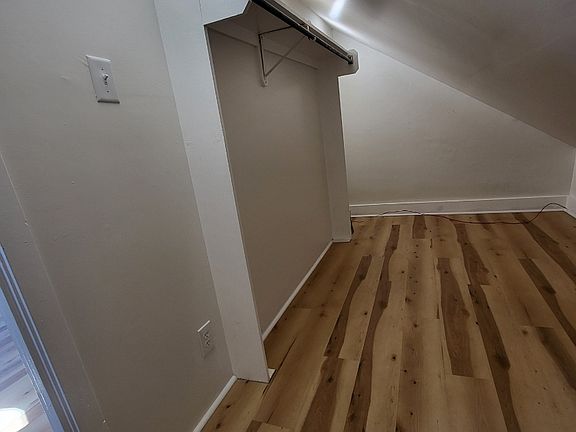 3rd image of 6639 Crowson St Floor 1