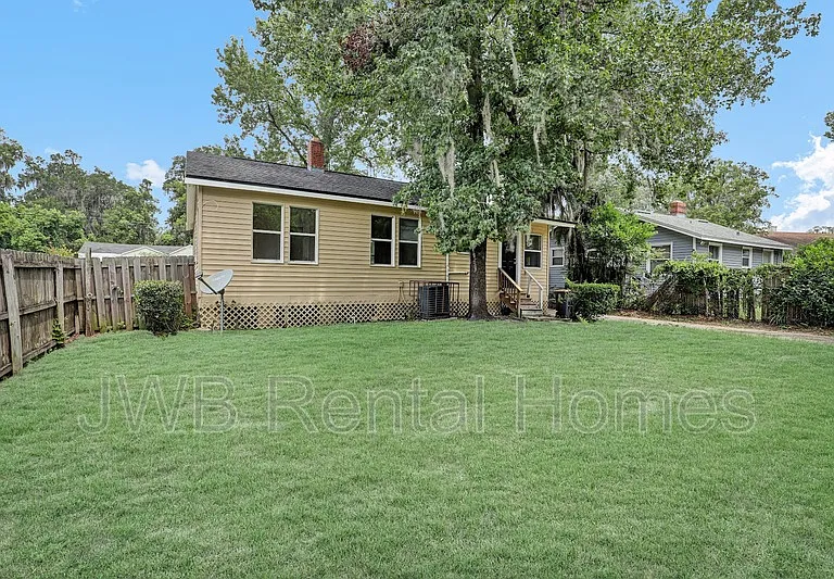 7171 Lucky Dr W — Photo 14