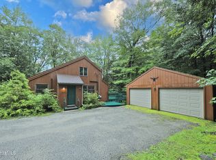 11 Stonebridge Way, Lee, MA 01238